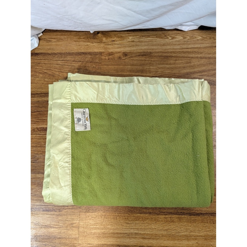 Vintage Countess York Avocado Green Merino Wool Satin Edge Blanket